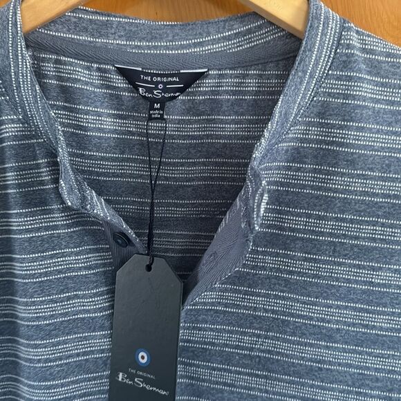 Ben Sherman Henley Tshirt Mens Medium - Picture 2 of 3